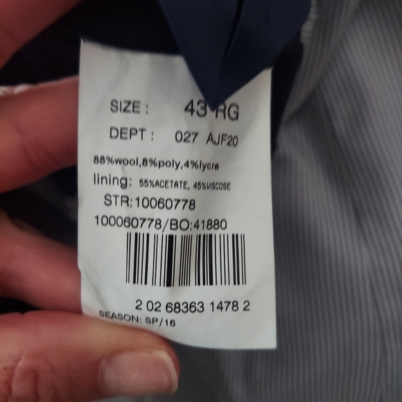 Brooks Brothers Fitzgerald fit 2 button coat - Picture 5 of 7